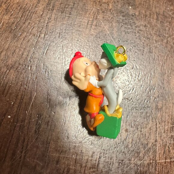 Hallmark Keepsake Ornament Bugs Bunny & Elmer Fudd Looney Tunes Christmas Decora - Picture 2 of 4